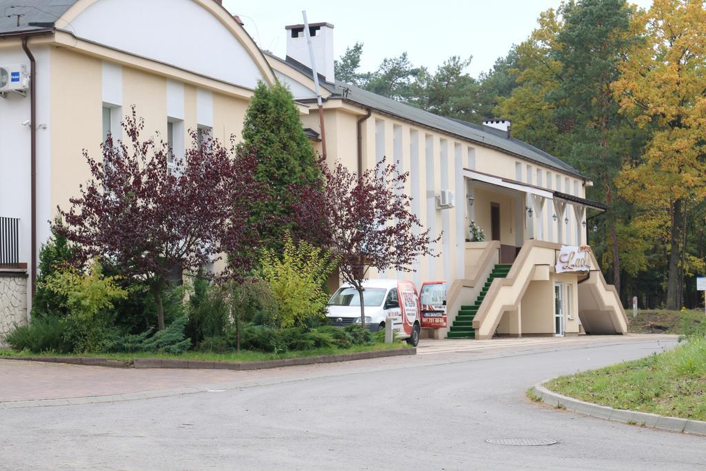 Hotel Lachowka Krepiec Exteriér fotografie